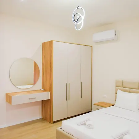 Apartment Kazazi *