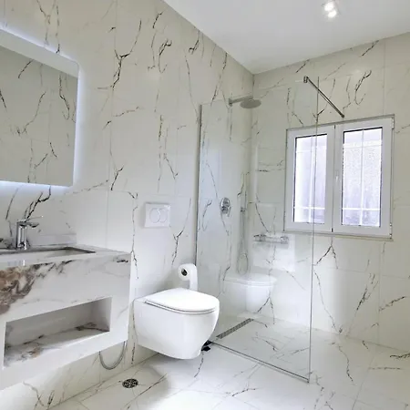 Kazazi Apartment *